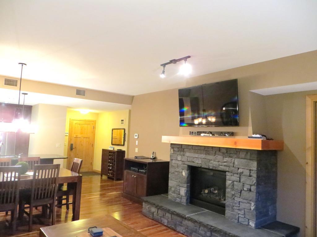 Luxury Canmore Vacations Pokój zdjęcie